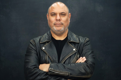 Marcel Verand, escritor y músico peruano, es el creador del proyecto Memorias de un Despertar, que explora la ópera rock, la música sinfónica y el power metal.