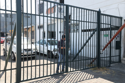 Cientos de barrios han optado por instalar rejas debido a la inseguridad de la ciudad.