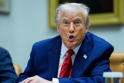 Trump confirma encuentro con Gustavo Petro en Washington para abordar temas regionales clave.