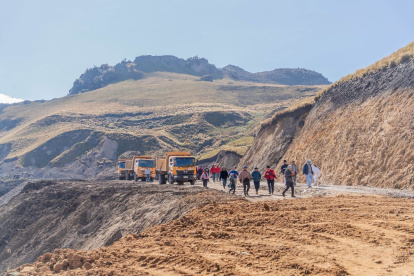 Los trabajos en la vía se retormaron una vez que se revoco las medidas cautelares dispuestas por un juez.