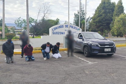 Los detenidos fueron llevados al comando de policía de Cotopaxi.