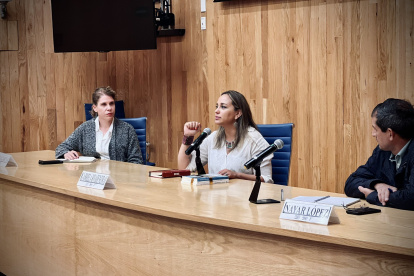 Gabriela Rivadeneira encabeza la lista única presentada por Rafael Correa para dirigir la Revolución Ciudadana.