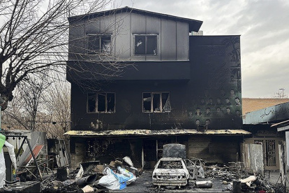 Fotografía facilitada por la agencia iraní Tasnim, agencia de noticias progubernamental, que muestra los destrozos tras las protestas contra el gobierno en Teherán.