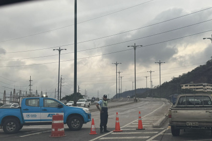 El cierre de el túnel complicó el tránsito en varias zonas de Guayaquil