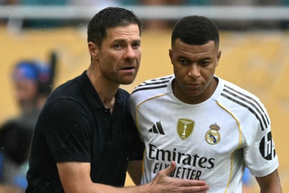 Mbappé (d) fue el jugador más influyente en la etapa de Xabi Alonso como DT de Real Madrid.