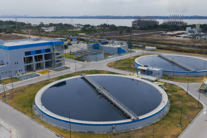 Según el informe emitido por Interagua, 90 industrias vierten efluentes sin tratamiento previo en el sistema sanitario de Guayaquil.