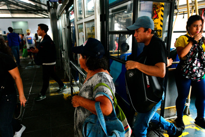 El sistema de transporte masivo Recreovía conecta a sectores del noroeste con el centro y sur de Guayaquil.
