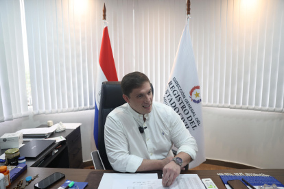 El director general del Registro del Estado Civil de Paraguay, Maximiliano Ayala, en Asunción (Paraguay).