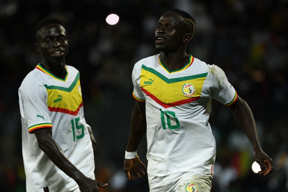 Mané comanda el ataque de Senegal vs Egipto.
