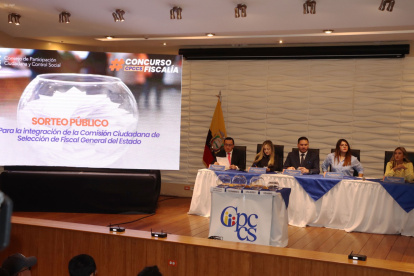 El Pleno del Consejo de Participación Ciudadana realizó este 14 de enero de 2026 el sorteo de los mimebros de la Comisión Ciudadaan del concurso para fiscal general.