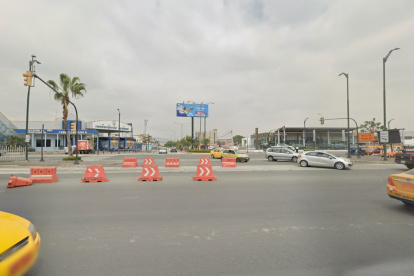 En este punto se cerrará el parterre central para evitar el giro de los vehículos motorizados. Sin embargo, es una acción que no prioriza a los peatones, advierte una experta.