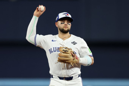 Bichette llega de Azulejos, donde fue primero en la Conferencia Este de la Liga Nacional.