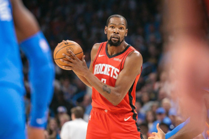 Kevin Durant, con aporte de 39 puntos, fue clave en la victoria.