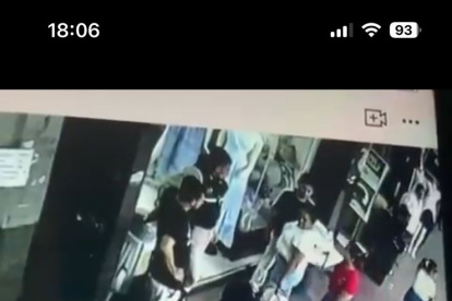 Segura EP anuncia sanciones tras video de agentes retirando mercadería a mujer.