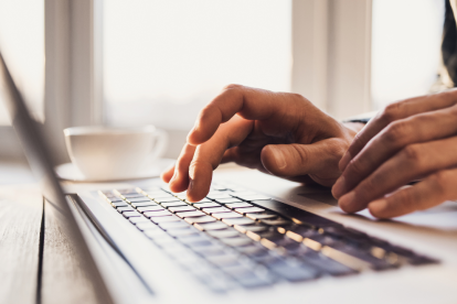 Para afiliarse voluntariamente requiere cumplir requisitos básicos de edad, nacionalidad y aportes mensuales.