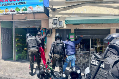 Tras el crimen de un guardia, la Policía intensificó los operativos a motocicletas en Quito.