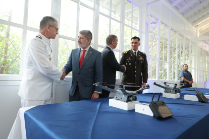 En la inauguración del Centro de Fusión de Inteligencia Ecuatoriano-Europeo se entregaron drones.