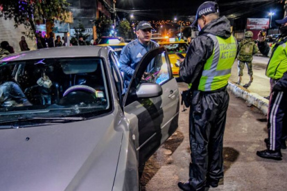 Los operativos a conductores se realizaron en distintos puntos de Quito.