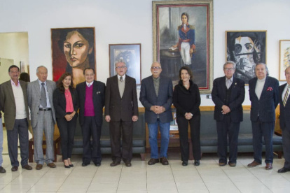 Pronunciamiento de la CNA cuestiona el uso de generadores de Austral pese a incumplimientos contractuales.