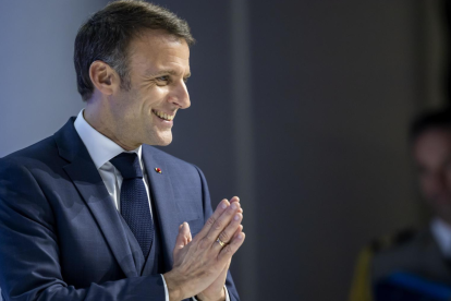 El presidente francés Emmanuel Macron aparece en el Foro Económico Mundial en Davos
