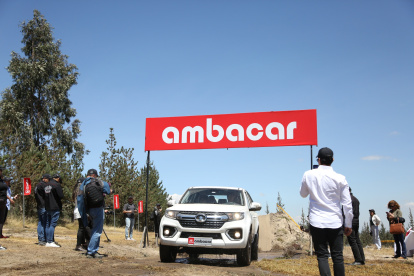 Durante su presentación en Ecuador, la nueva GWM Wingle 7 demostró su capacidad en una pista de prueba diseñada para terrenos exigentes.