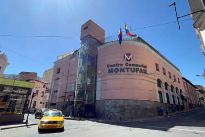 El Centro Comercial Montúfar es señalado como un lugar donde presuntamente se venden artículos robados.