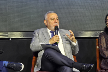 Juan Carlos Navarro, presidente del Comité Empresarial Ecuatoriano, durante un pronunciamiento oficial.