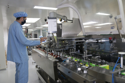 Medicamentos, productos de higiene, insecticidas, partes de vehículos podrían pagar arancel para ingresar a Colombia.