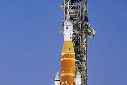 La NASA está en la fase final de afinar detalles para enviar una nueva tripulación a la luna.