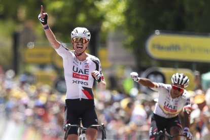 El Lagarto Narváez y su celebración con Jay Vine en Australia.