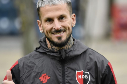 Darío Benedetto, delantero argentino cuyo último club fue Newell"s Old Boys.