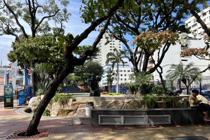 En varios sitios turístico de Ecuador hay una disminución de turistas extranjeros; desde la pandemia, la cifra de visitantes que gozaba el país no se ha recuperado.