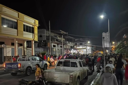 Los tres hombres fueron asesinados afuera del Municipio de este cantón de Guayas.