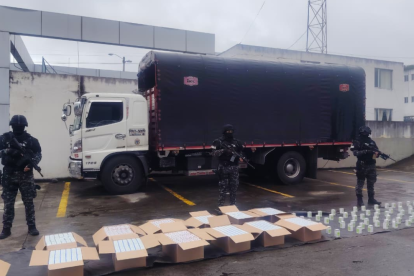 Policía incauta 10.000 frascos de ketamina en operación Renacer, en Julio Andrade.