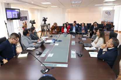 Los comisionados ciudadanos son capacitados por el CPCCS.