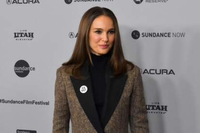 Natalie Portman alza la voz en Sundance contra ICE, acusándolo de prácticas abusivas y totalitarias.