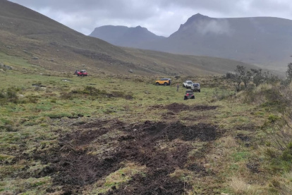 Los conductores de siete vehículos causaron daños en el Parque Nacional Cajas al ingresar a zonas prohibidas.