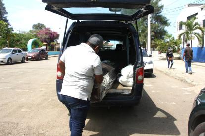 El cuerpo de uno de los jóvenes fue retirado del anfiteatro de Santa Elena.