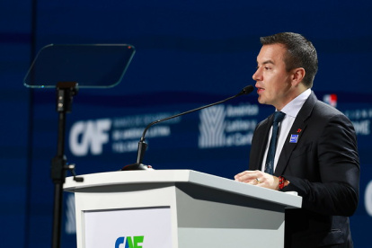 Daniel Noboa regresó a Ecuador desde Panamá por una emergencia interna, según informó el embajador Pascual del Cioppo.