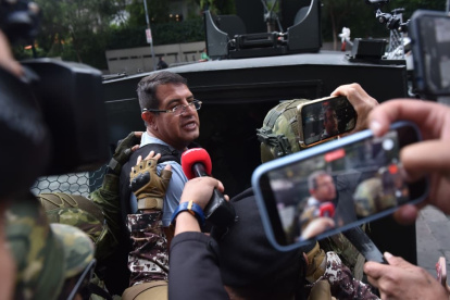 El exasambleísta de la Revolución Ciudadana (RC), Santiago Díaz, rindió su versión en el caso Caja Chica, que investiga el supuesto ingreso de dinero desde Venezuela para la campaña del correísmo en 2023.