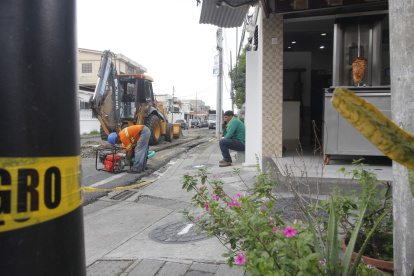 CALLE GUAYACANES - URDESA. 2026-01-29 PERIODISTA JUAN PONCE FOTOGRAFO CHRISTIAN VINUEZA AG-PERIODISTA AG-GRANASA AG-EXTRA