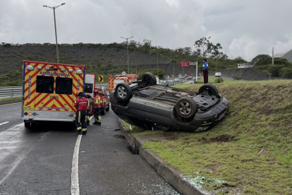 Este lunes 2 de febrero se registró un siniestro de tránsito en el Km. 5 de la vía a Collas.