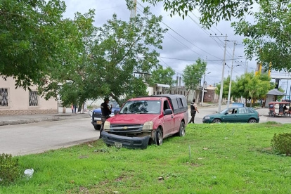 La víctima se estrelló en este sector tras conducir herido de bala.