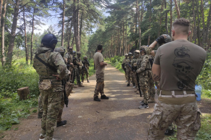 Soldados ucranianos durante un entrnamiento en Leópolis.
