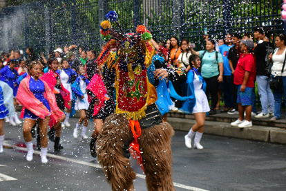 En el desfile por carnaval previsto para este 2026, los barrios serán algunos de los protagonistas de la jornada en Guayaquil.