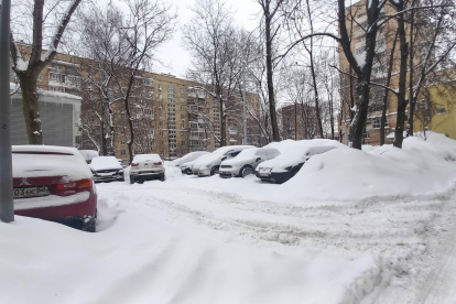 Imagen de una copiosa nevada en Moscú.