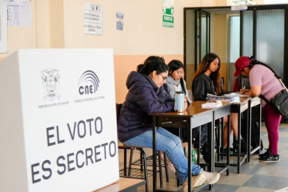 El CNE comenzó el proceso de pago de la compensación económica destinada a los Miembros de las Juntas Receptoras del Voto.