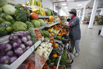 La inflación acumulada de 2025 de Ecuador varió frente a la del mismo mes de 2024, tras la eliminación del subsidio del precio del diésel.