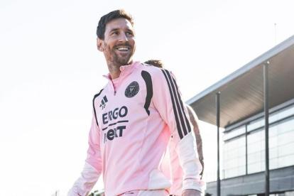 Hinchas ecuatorianos confiesan qué harían si se cruzan con Messi en Guayaquil.