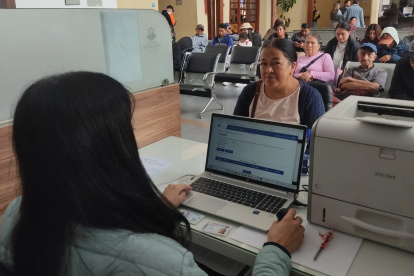 El SRI habilita el formulario de proyección de gastos personales.